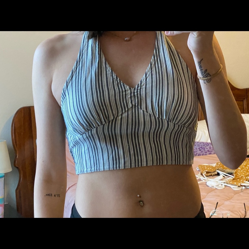 american eagle halter crop top